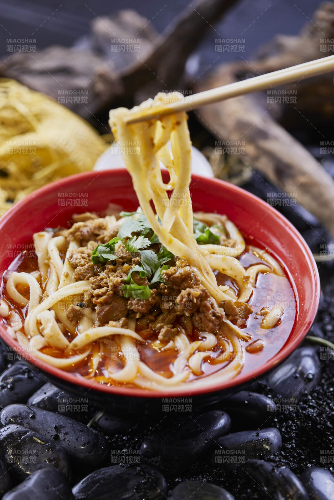 老大同肉沫刀削面图片