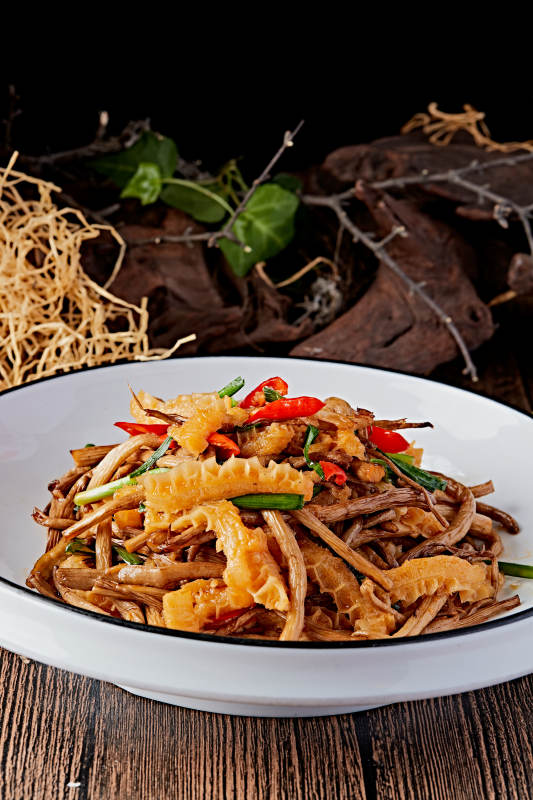 茶树菇辣炒金钱肚图片