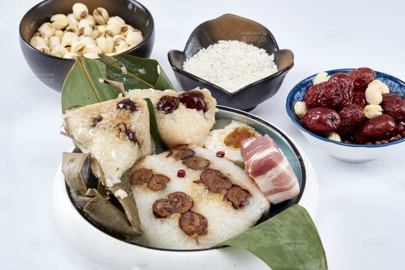 端午节的粽子和原材料图片