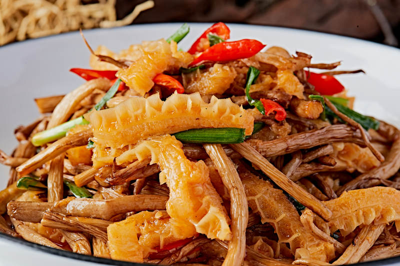 茶树菇辣炒金钱肚图片