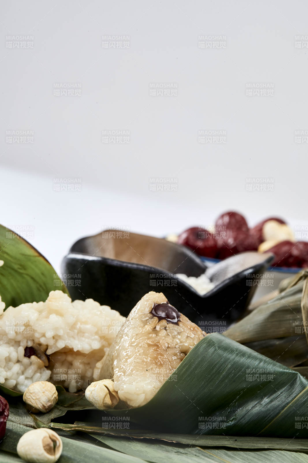 端午节的粽子和原材料图片