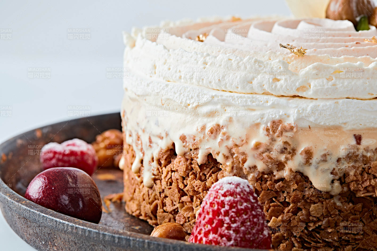 香烤坚果碎烧板栗金箔冰激凌蛋糕图片