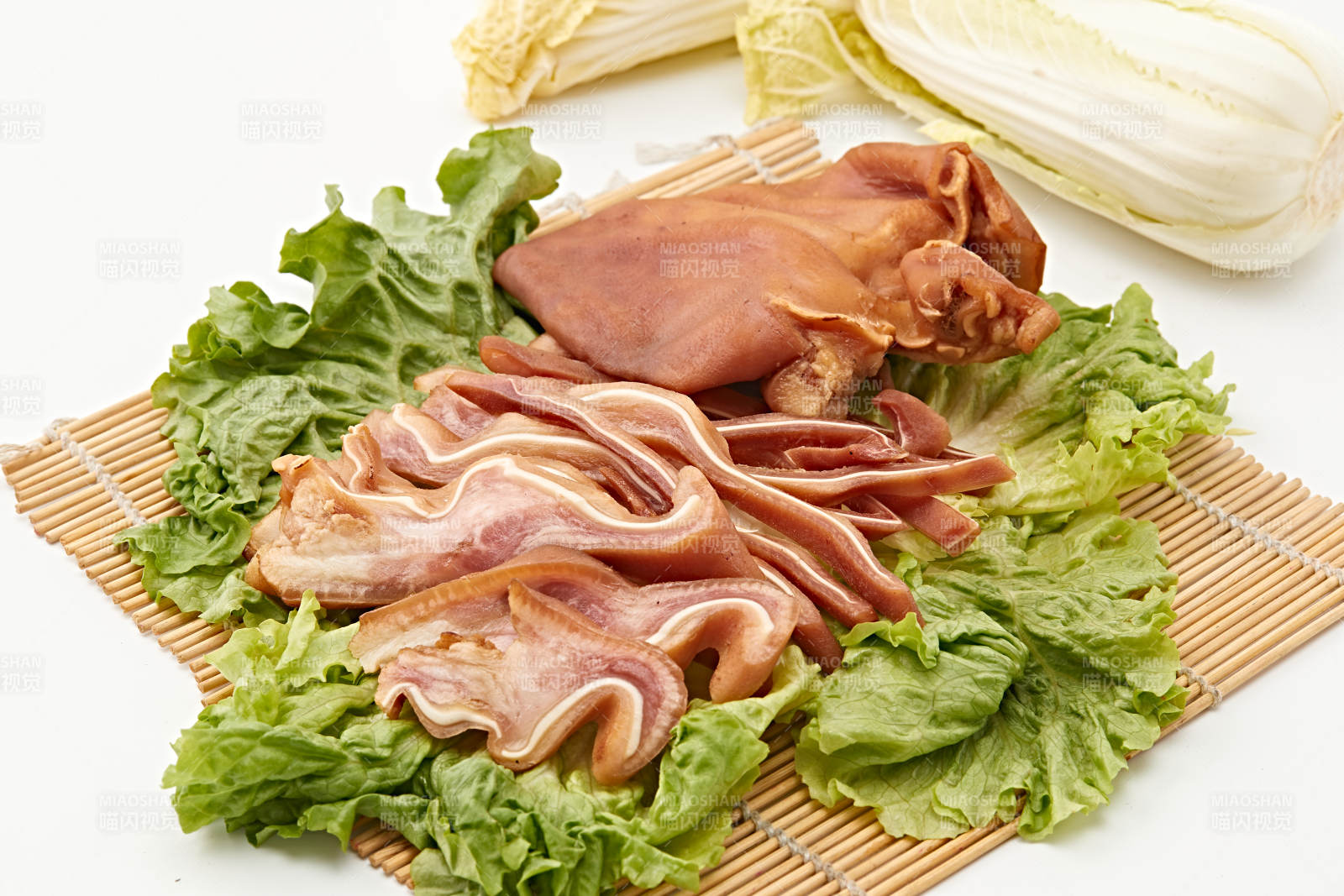 熟食整只熏卤猪耳朵图片