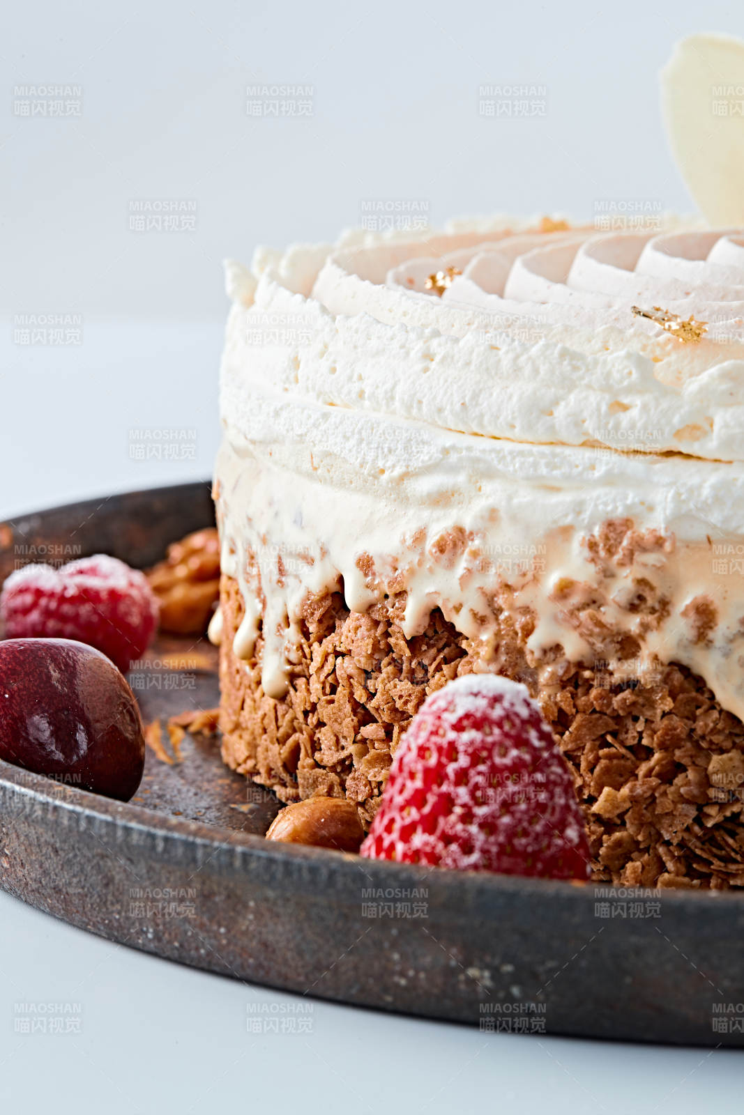 香烤坚果碎烧板栗金箔冰激凌蛋糕图片