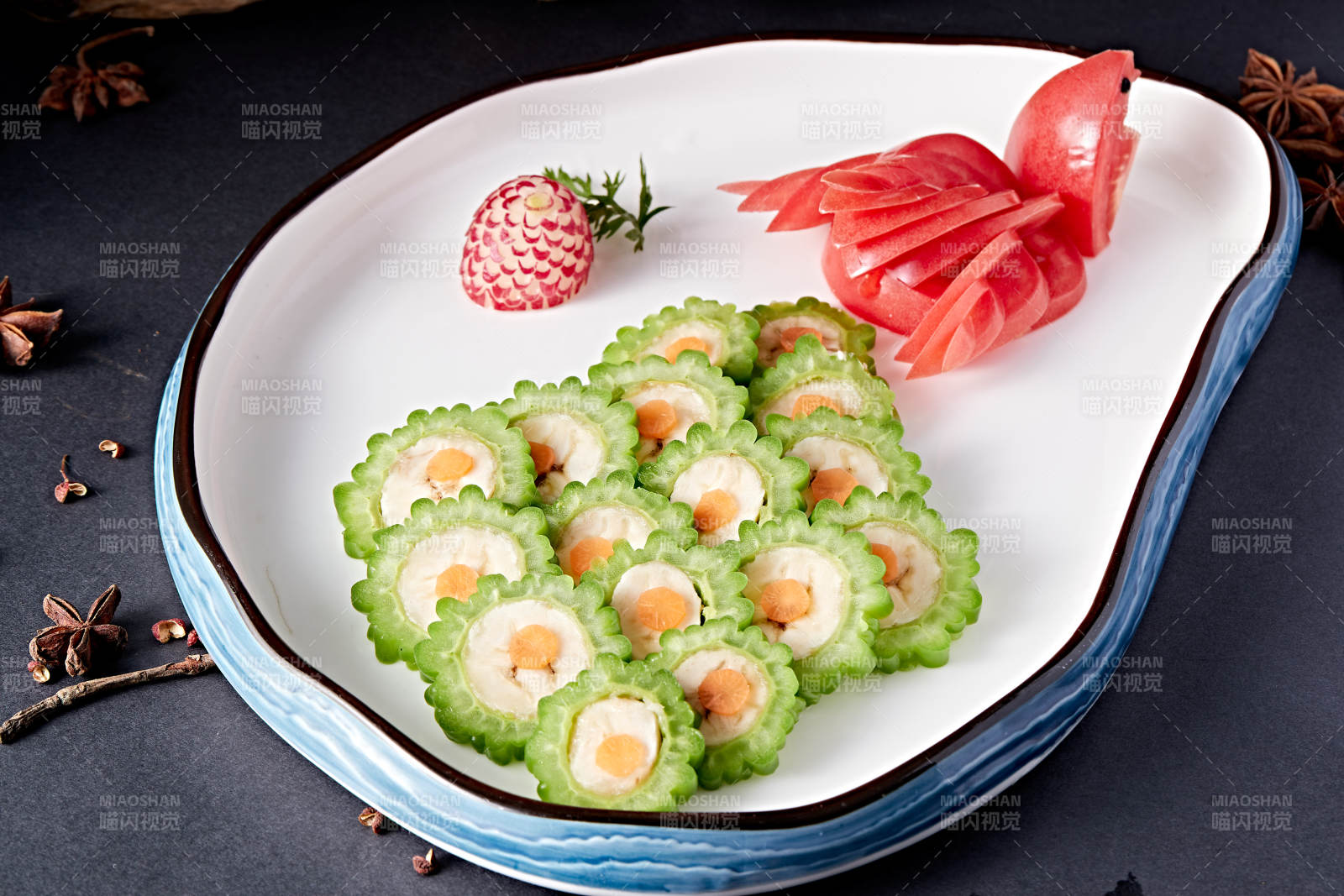 香蕉泥胡萝卜酿苦瓜图片