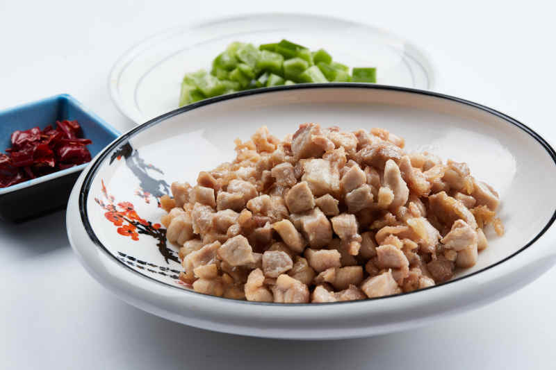 半成品菜辣子肉丁配料图片