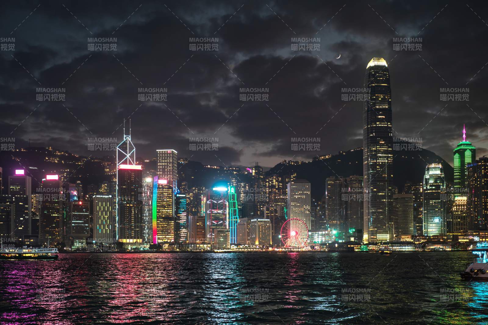 维多利亚港香港岛夜景璀璨夺目图片