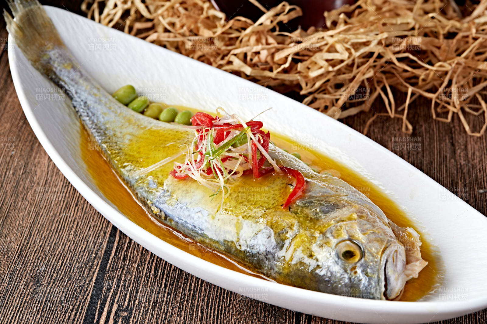 香蒸浓汤大黄鱼图片