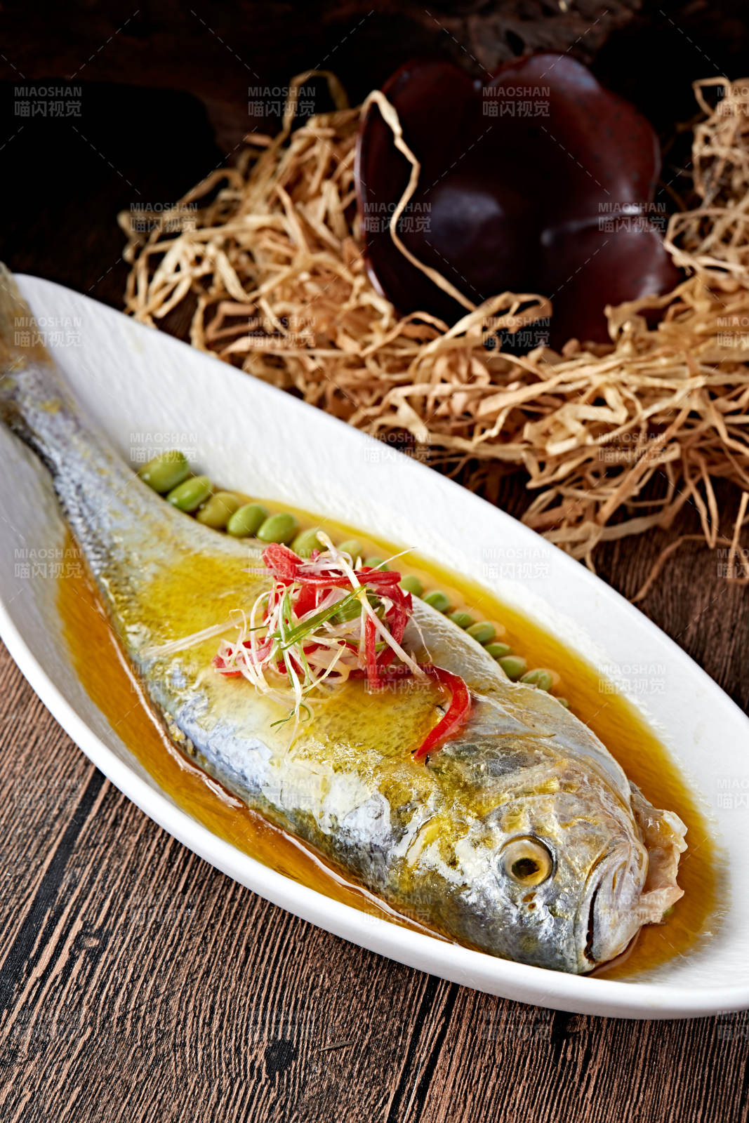 香蒸浓汤大黄鱼图片