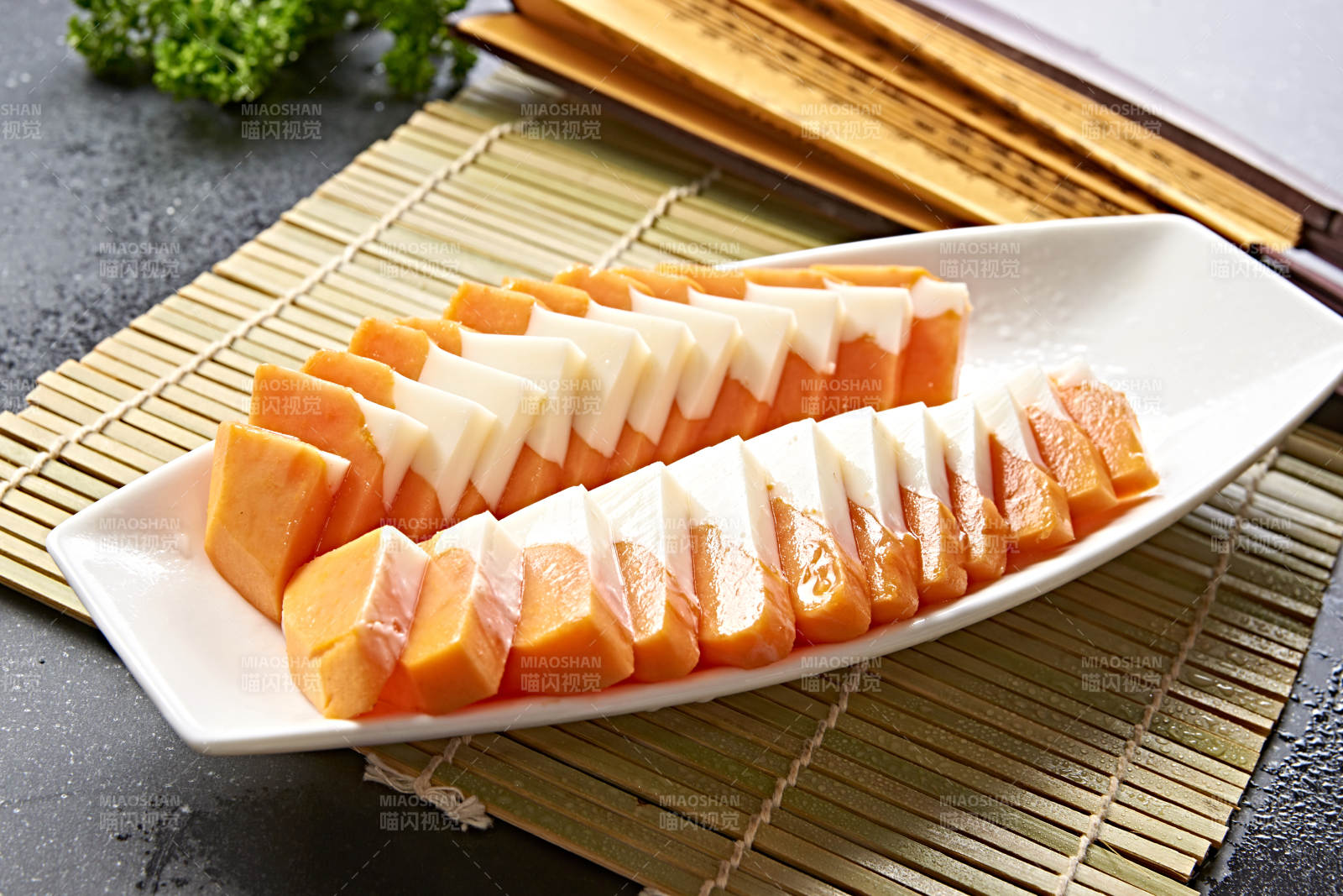 美味木瓜蛋白图片