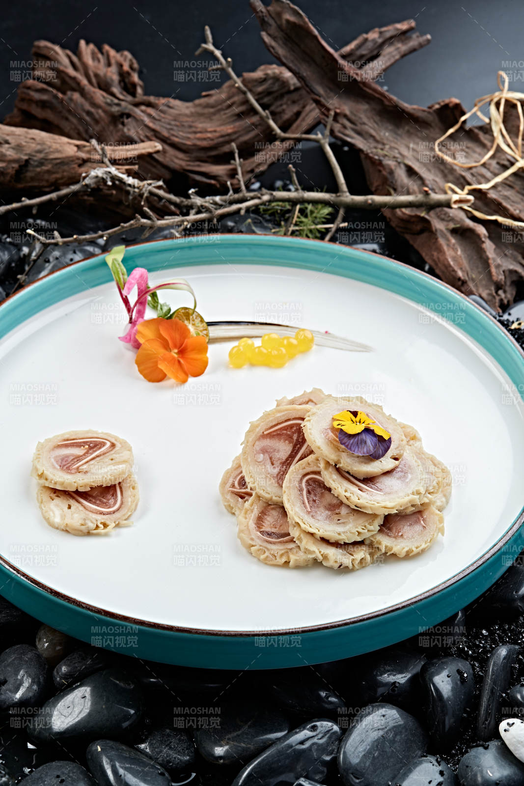 猪儿鱿鱼卷切片图片