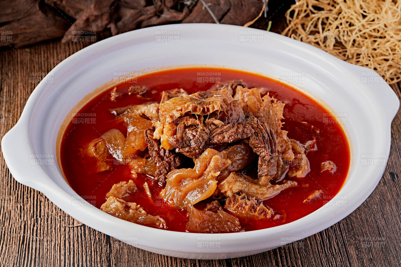 砂锅西红柿炖牛三宝图片