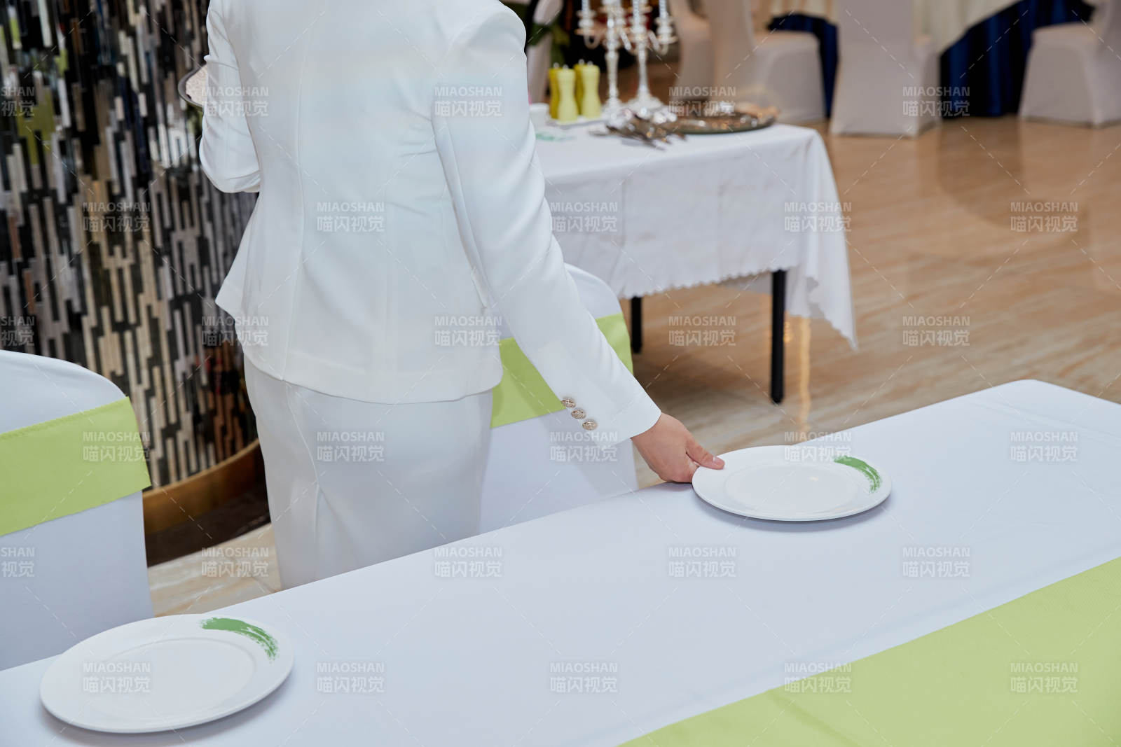 中餐餐桌礼仪与服务图片