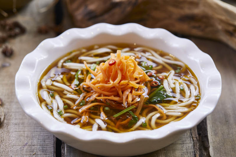 清凉酸汤土豆粉图片