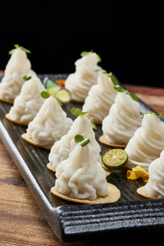 传统健康美食营养土豆泥配薯片图片