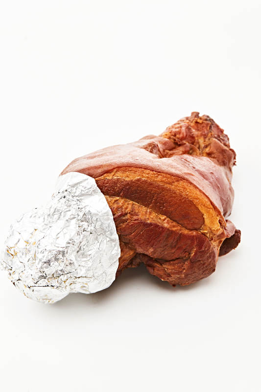 古法烟熏大猪肘肘子图片