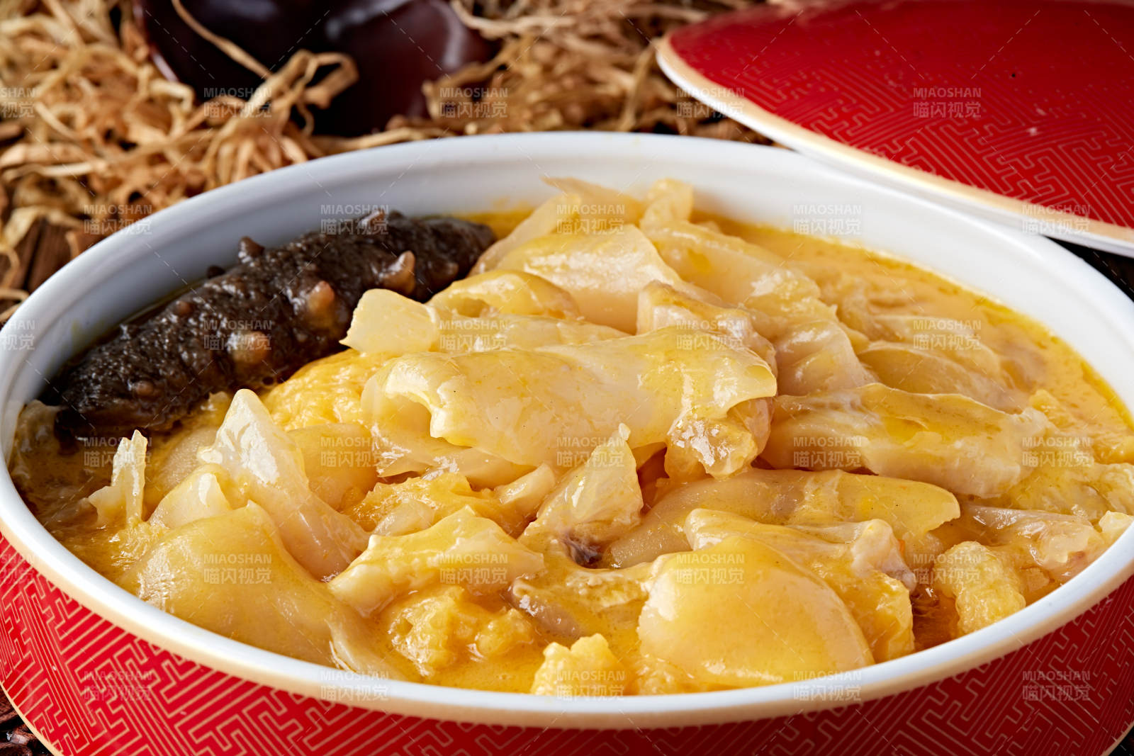 燕鲍翅浓汤四宝图片