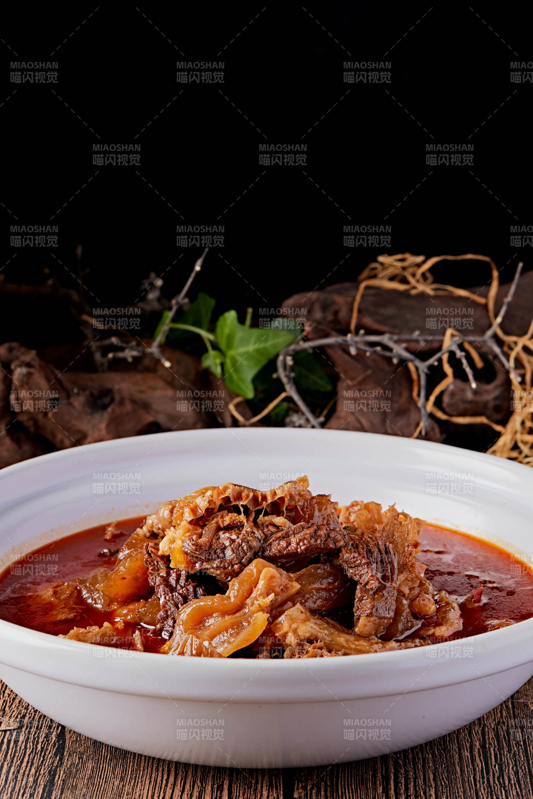 砂锅西红柿炖牛三宝图片