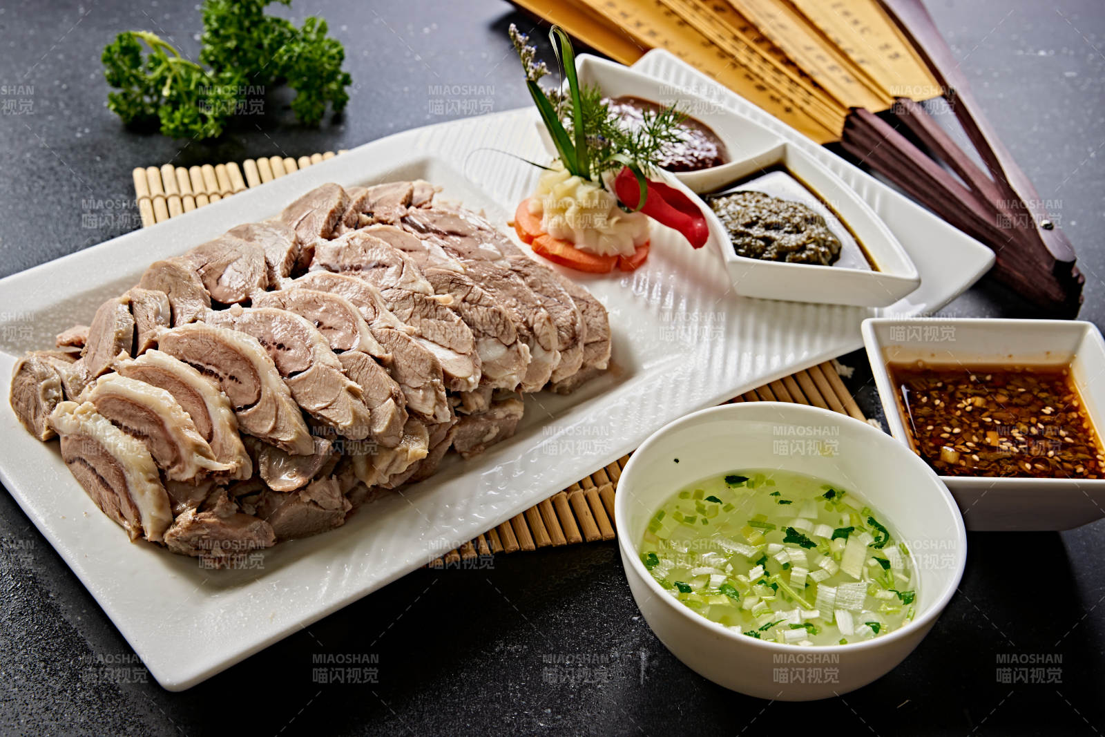 蒙餐手把肉图片