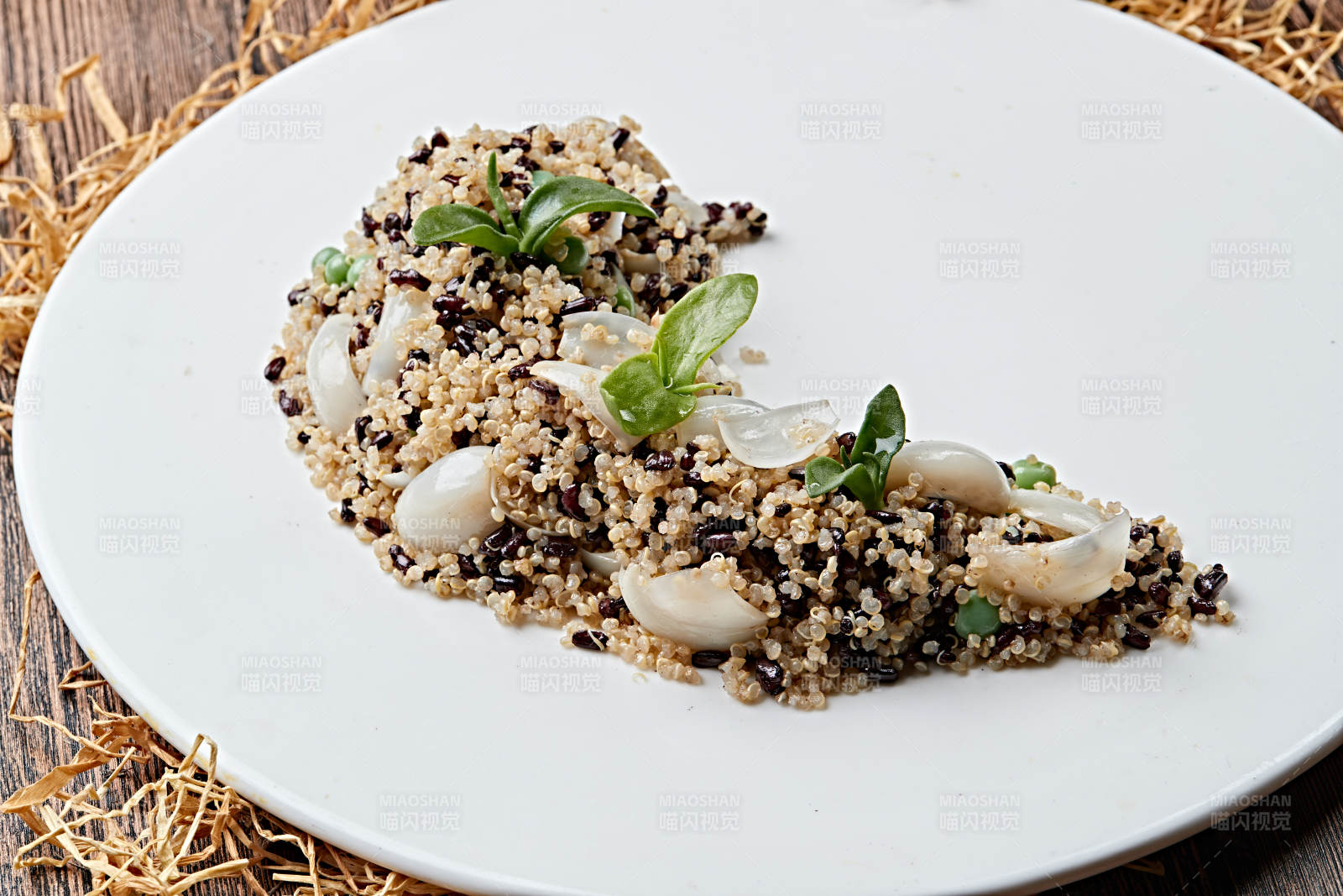 鲜百合炒三色藜麦图片