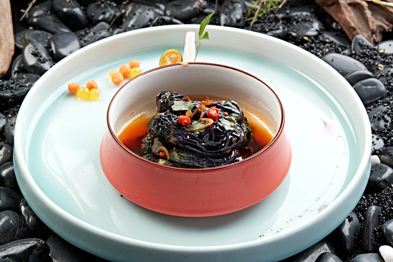 红油酱香小茄子图片