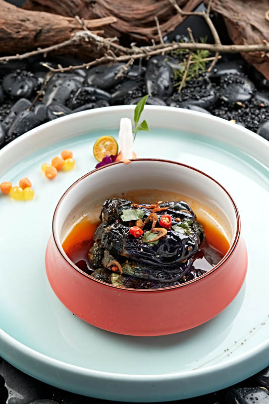 红油酱香小茄子图片