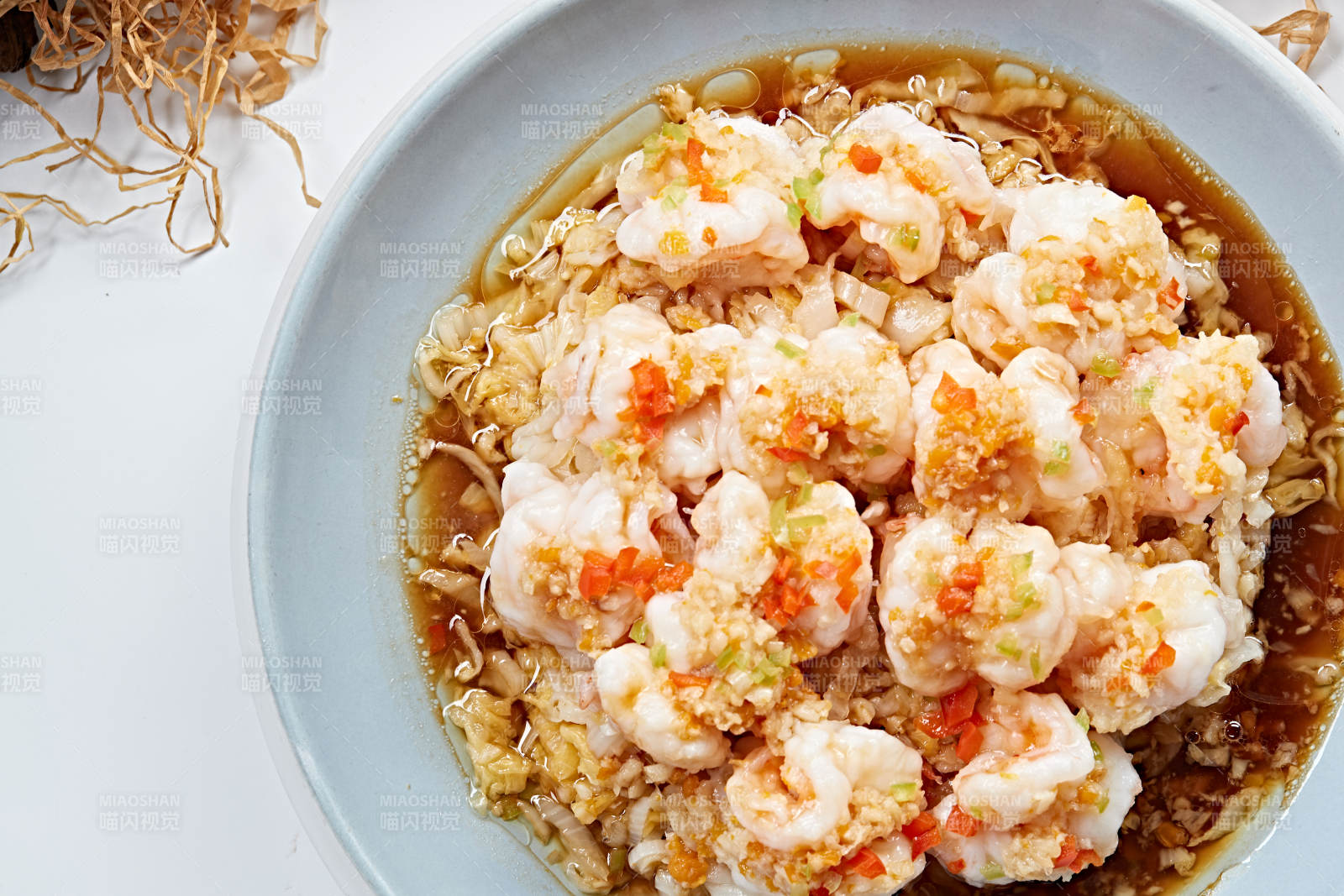 酸菜烧大虾球图片