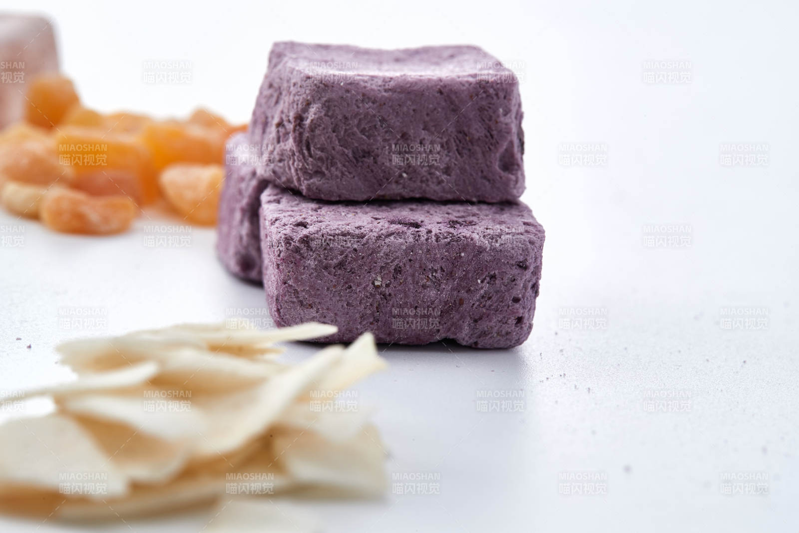 美味健康的营养早餐坚果混合烤燕麦图片