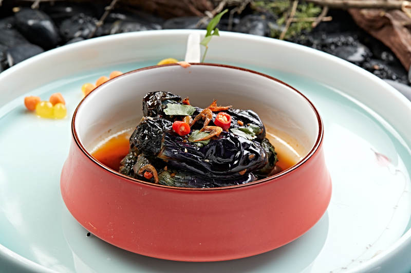 红油酱香小茄子图片