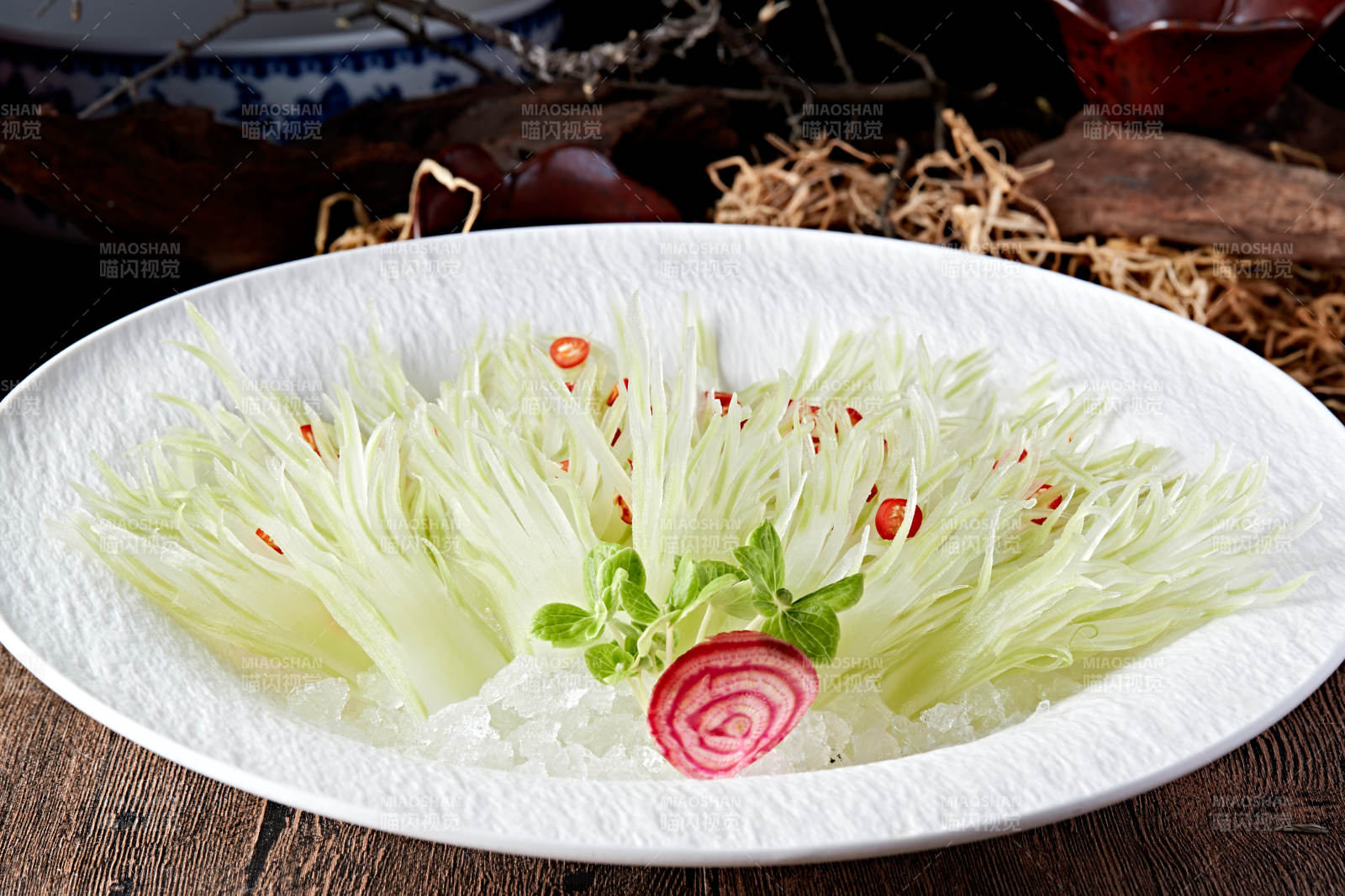 孔雀开屏西芹丝图片