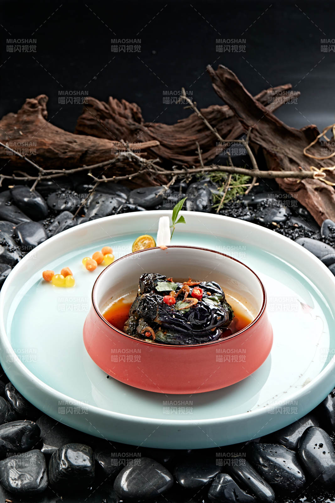 红油酱香小茄子图片