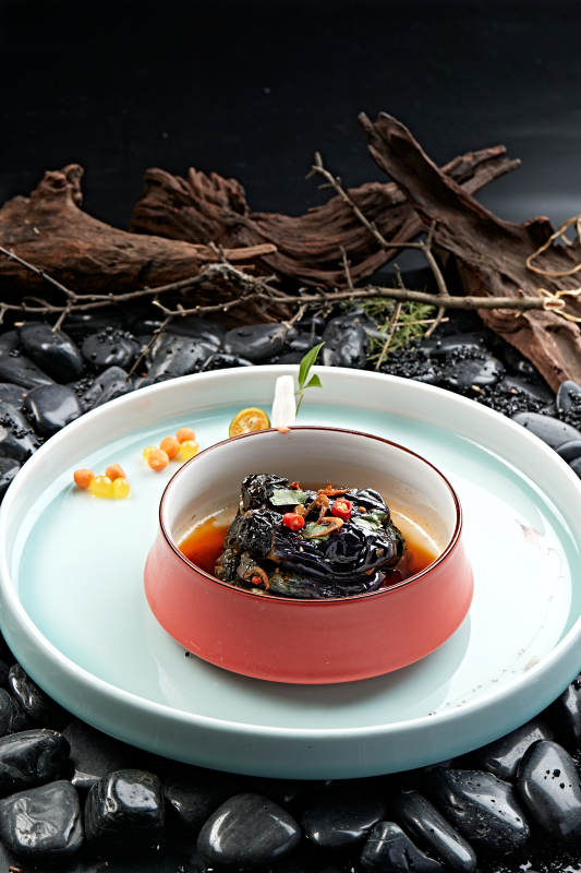 红油酱香小茄子图片