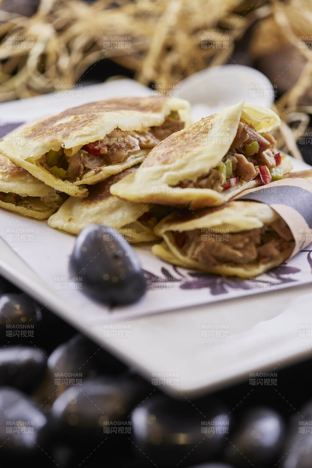 河间驴肉火烧驴肉口袋饼图片