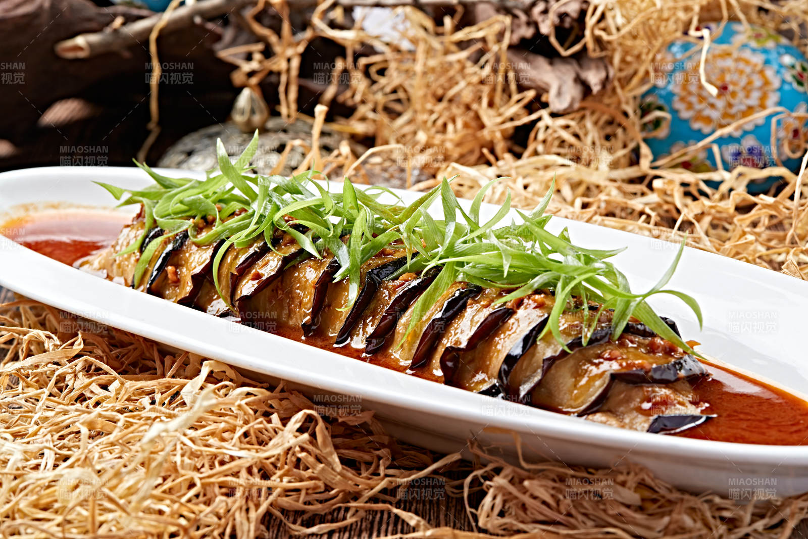 红油川香鱼香茄子图片