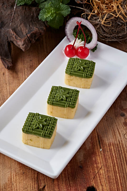 茶餐抹茶豆泥糕图片