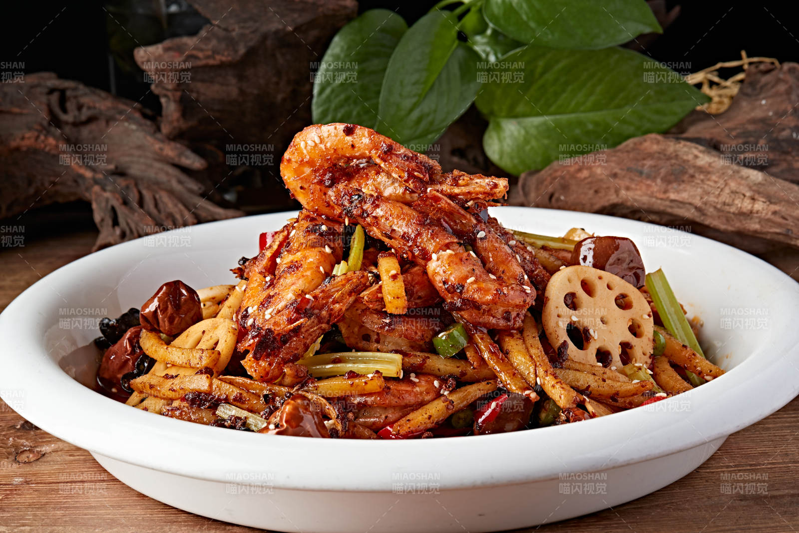 川味麻辣香锅虾图片