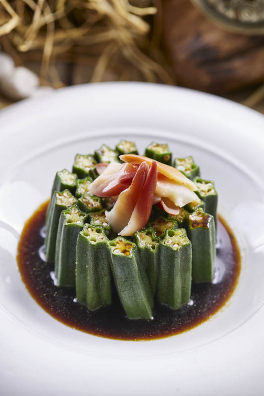 浇汁秋葵北极贝图片