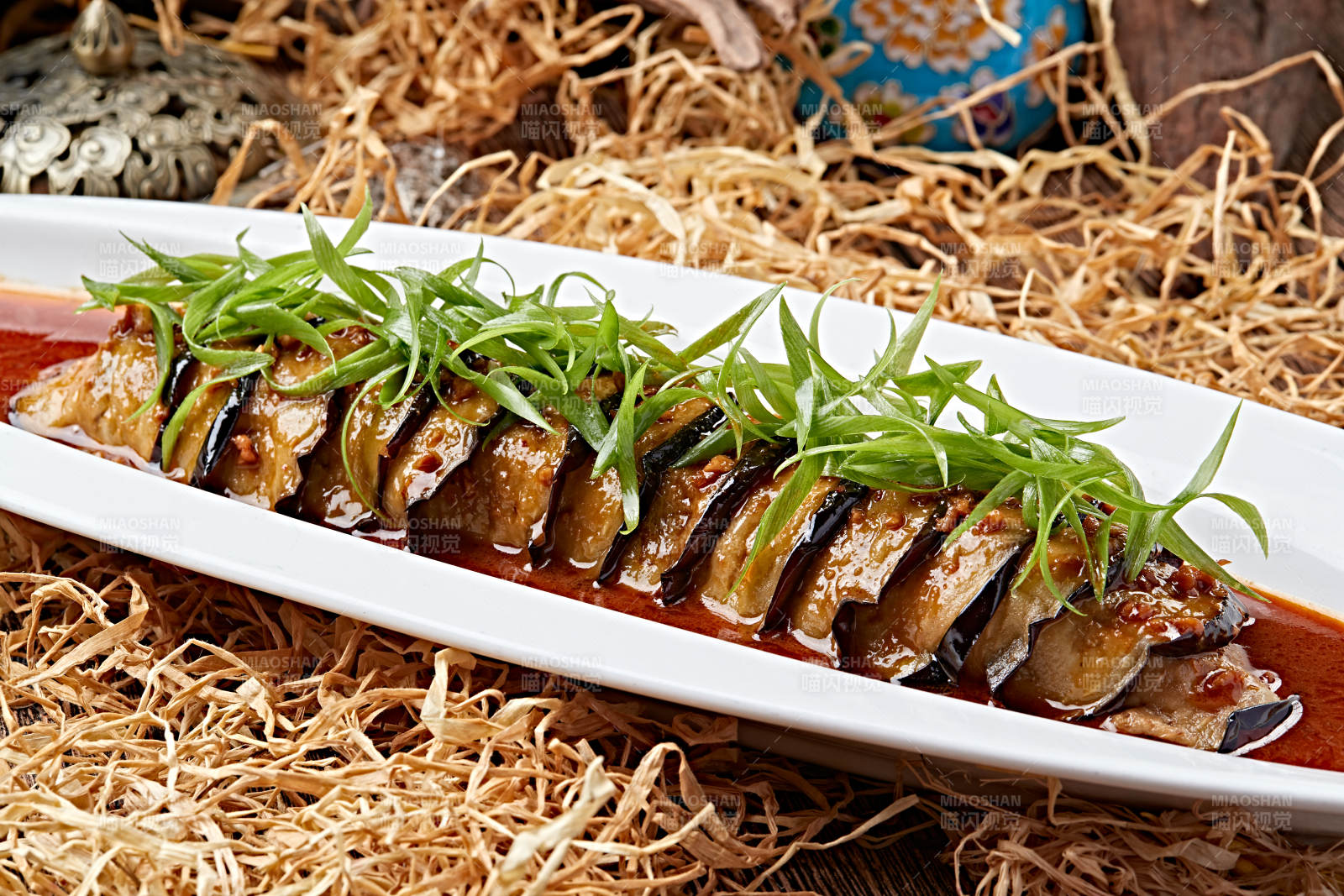 红油川香鱼香茄子图片