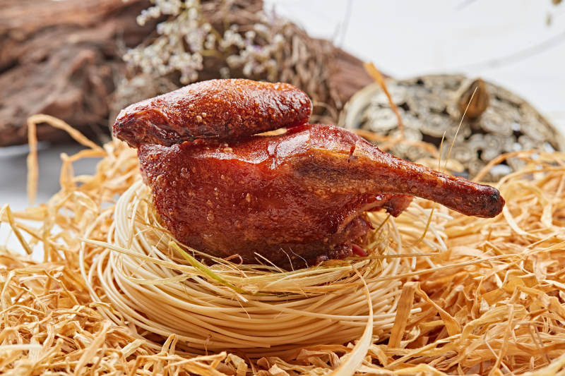 金牌烤乳鸽图片