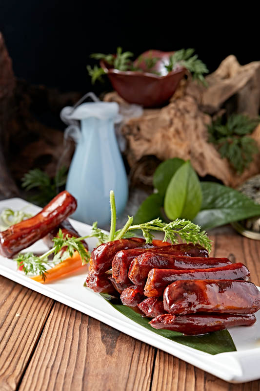 酱香肠衣猪肋排图片