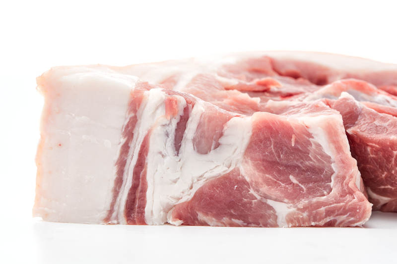 检疫合格的屠宰生鲜猪肉图片