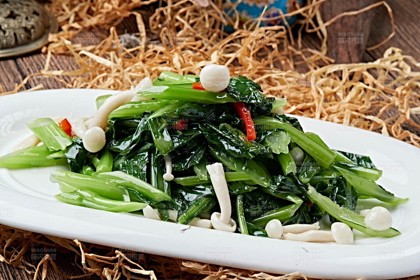 炝炒菜心海鲜菇图片