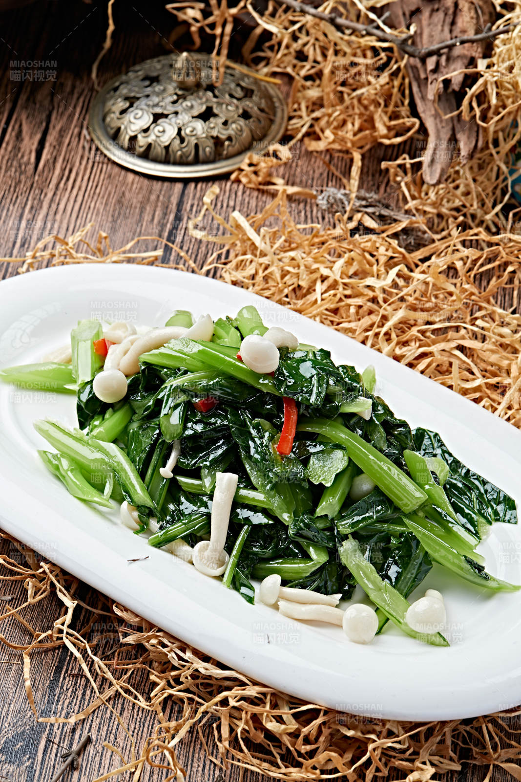 炝炒菜心海鲜菇图片