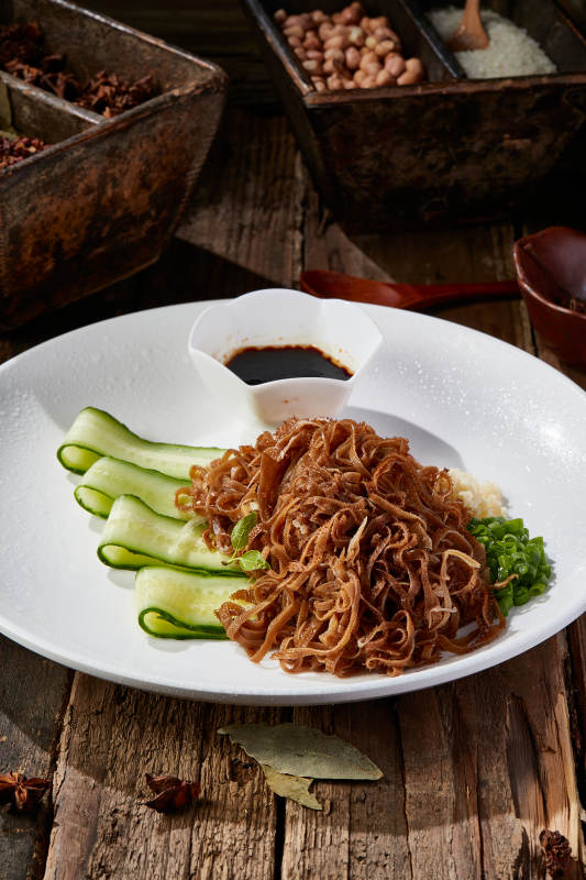 蘸汁卤味毛肚丝图片