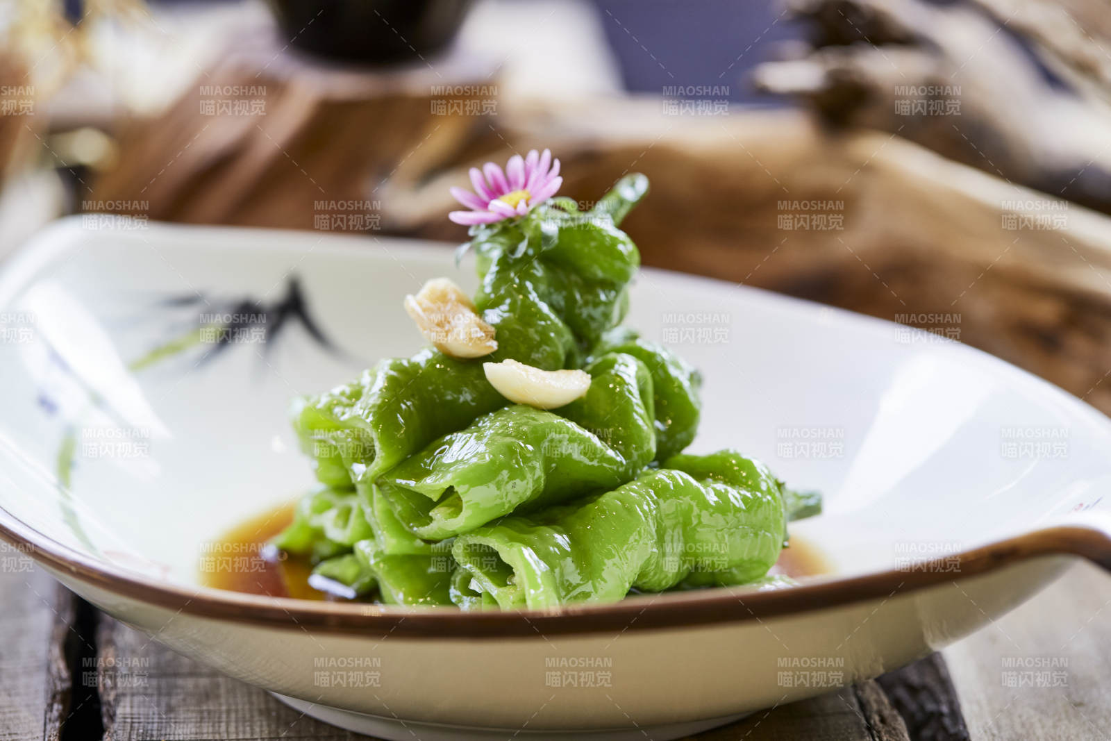 蒜香生淹螺丝椒青辣椒图片