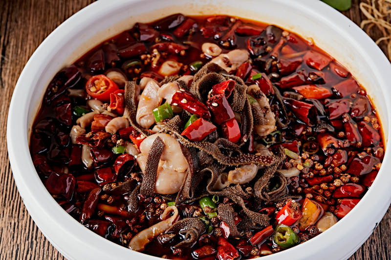 香辣肥肠水煮毛肚图片