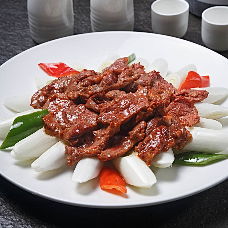 长山药配黑椒牛柳片图片