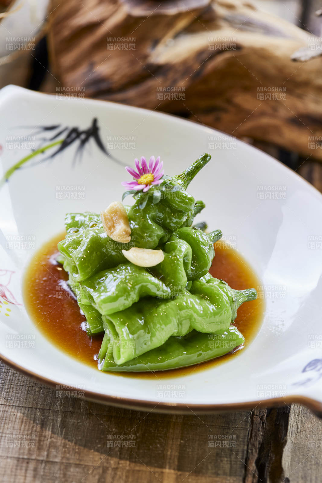 蒜香生淹螺丝椒青辣椒图片