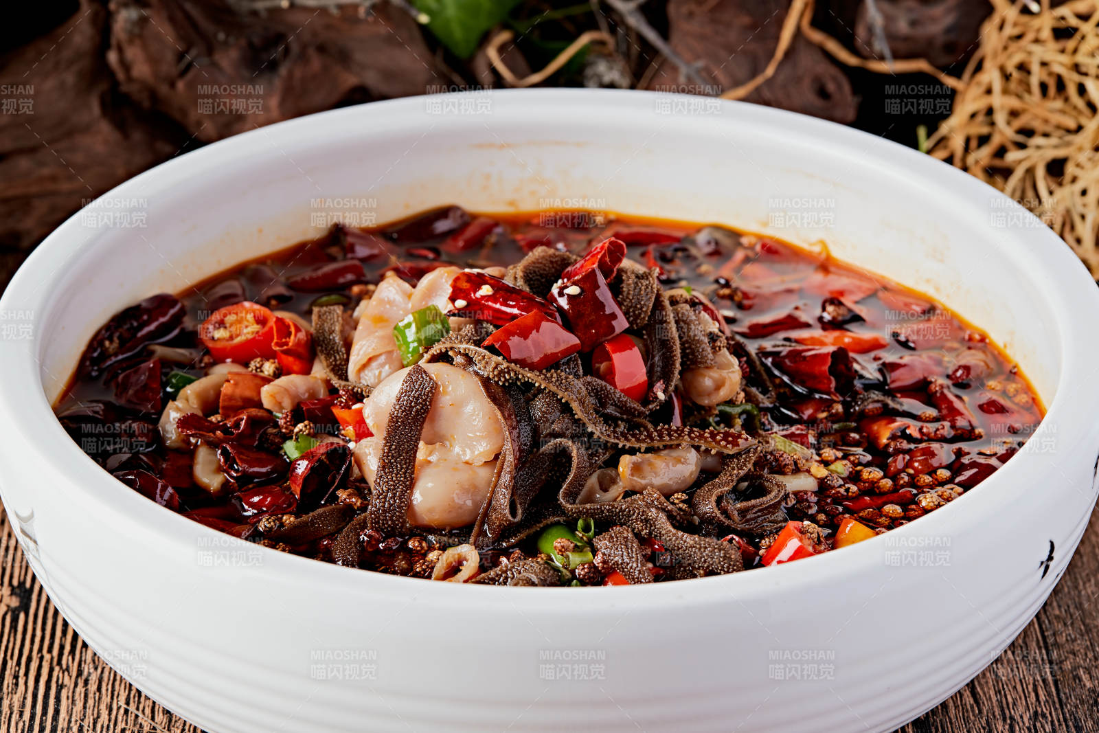 香辣肥肠水煮毛肚图片