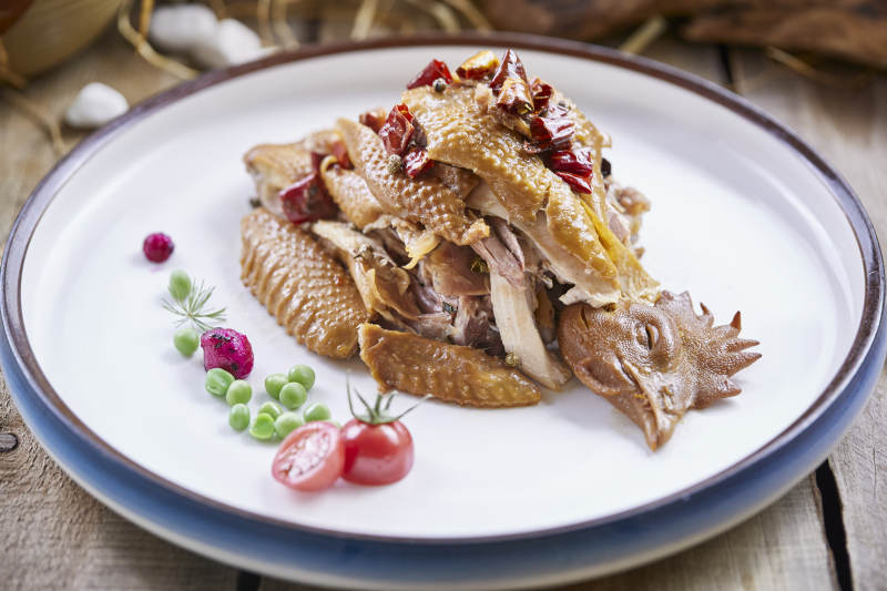 手撕卤味北京油鸡半只图片